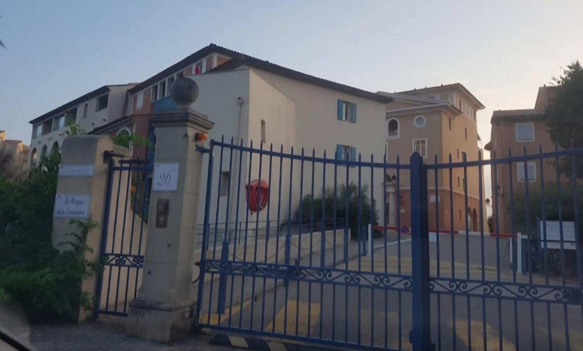 Appartement T2 - Bord De Mer - Piscine Six-Fours-les-Plages Kültér fotó